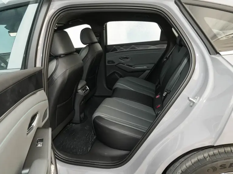 BYD Qin L Interior