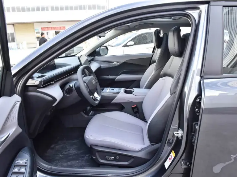 Changan Qiyuan A05 Interior