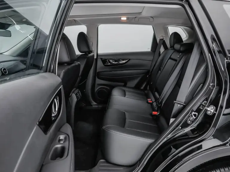 Nissan X-Trail Interior