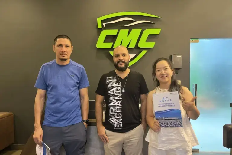 Sharjah – Custom Modified Vehicles Conquering Desert & City