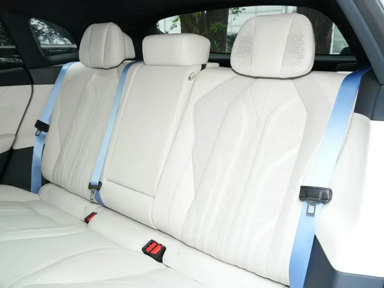 ZEEKR 001 Interior