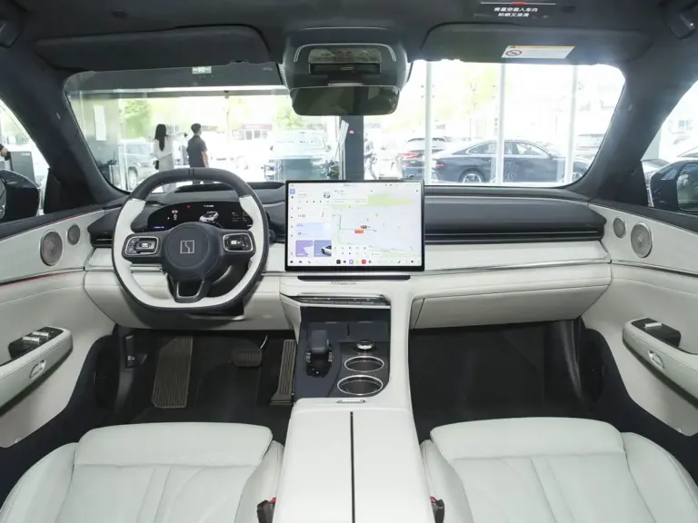 ZEEKR 001 Interior